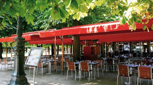 Le Bar-Restaurant le Café des marronniers à Paris 1 - La terrasse